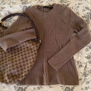 ✨ Jeanne Pierre brown knit sweater